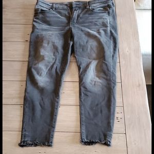 American Eagle Faded Black Jegging Crop 14s